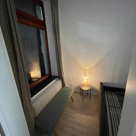 Retro Appartement Im Herzen Von Koeln Deutz Colónia Exterior foto