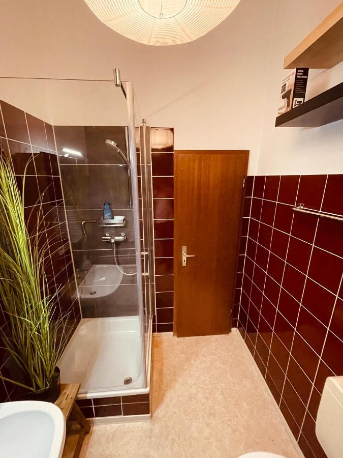 Retro Appartement Im Herzen Von Koeln Deutz Colónia Exterior foto