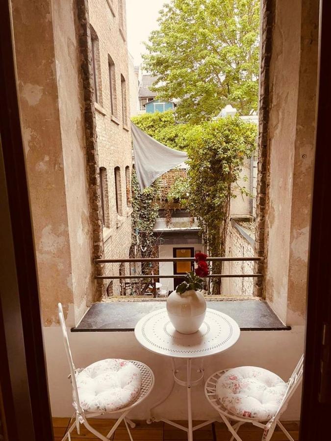 Retro Appartement Im Herzen Von Koeln Deutz Colónia Exterior foto